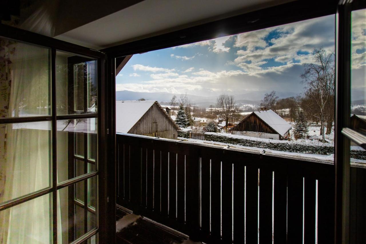 Chalupa Na peci Želnava Exterior foto